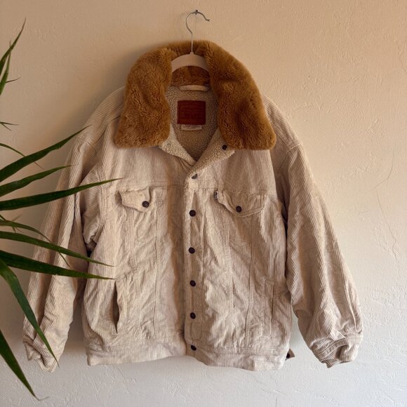 Levi's Ivory Corduroy Sherpa Jacket with Removable Fur Collar - Picture 2 of 9